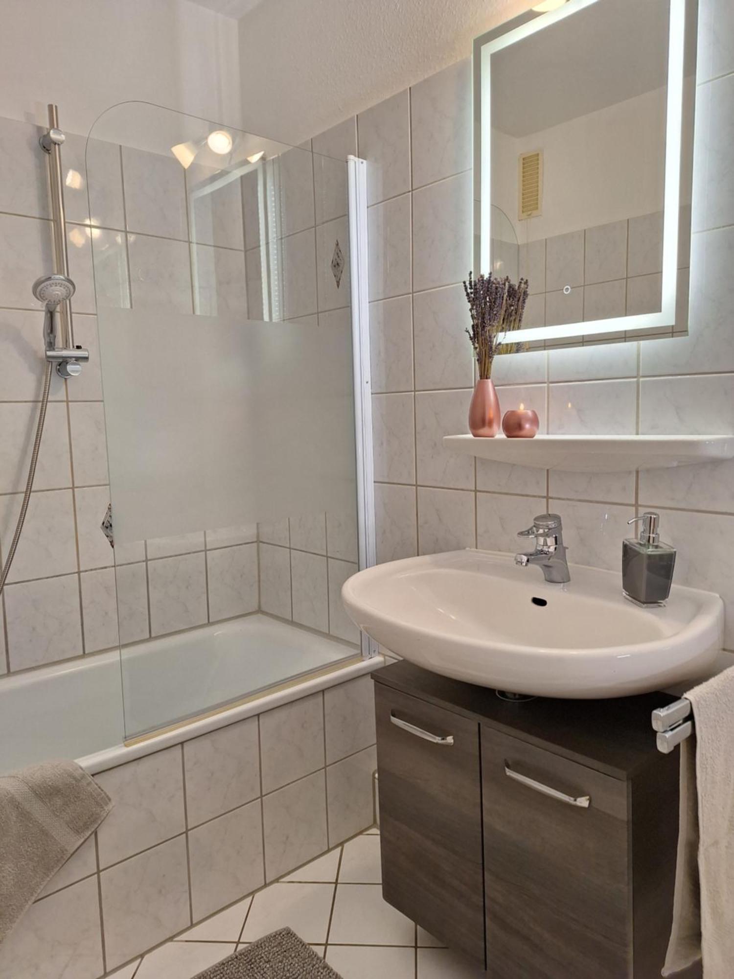 Ferienwohnung Alea, Zentrumsnah เบรเมอร์ฮาเฟิน ภายนอก รูปภาพ